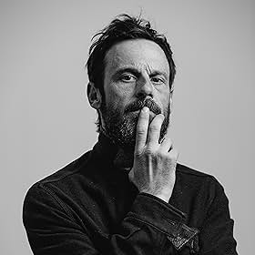 Scoot McNairy Scoot McNairy