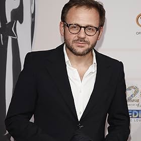 Samuel Finzi Samuel Finzi