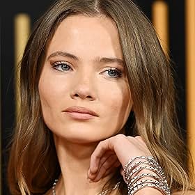 Freya Allan Freya Allan